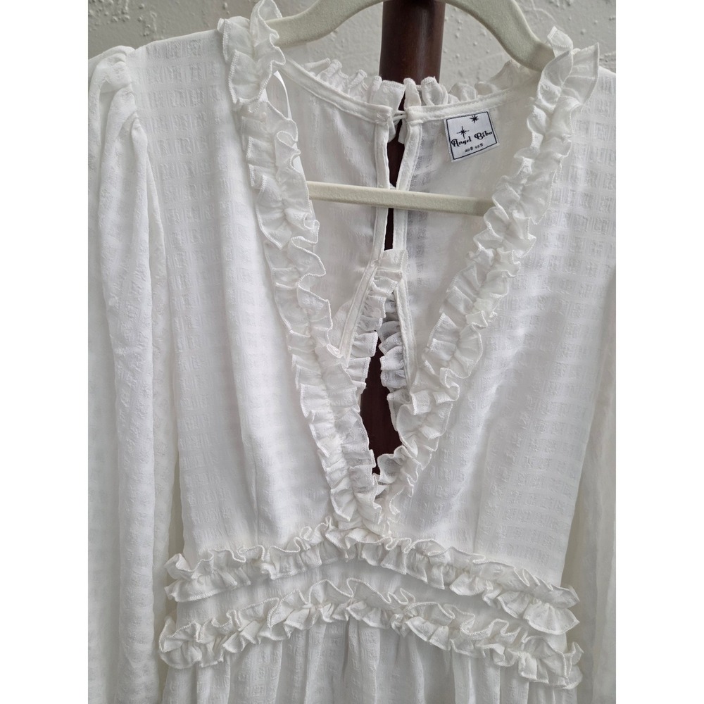 R209. Plunge Neck Open Back Ruffle‎ Romper - Picture 5 of 6